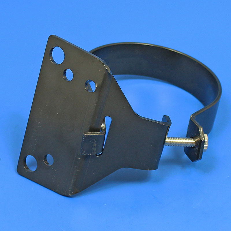 Clamp and plate for oil cleaner