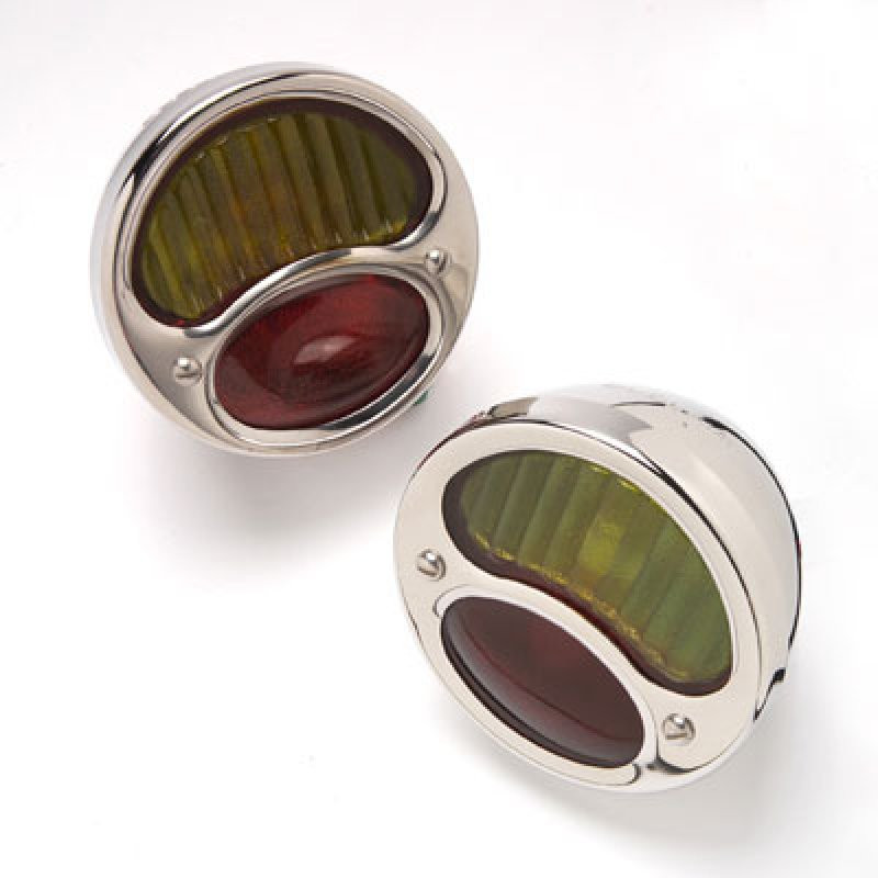 'Duolamp' rear lamp - Red/Red or Red/Amber main lens and with/without side number plate illumination - Red/amber without number plate illumination