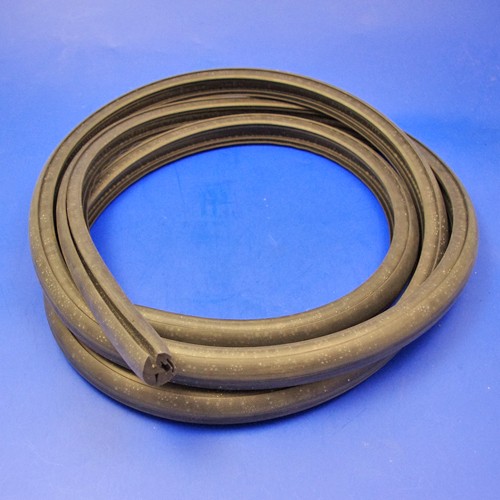 Classic ford windscreen rubbers #4