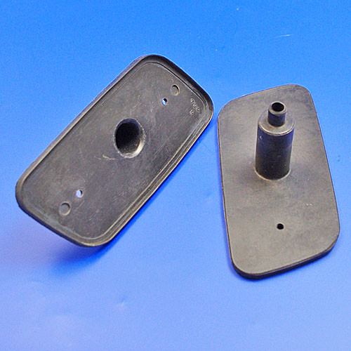 rear lamp rubber base (pair)