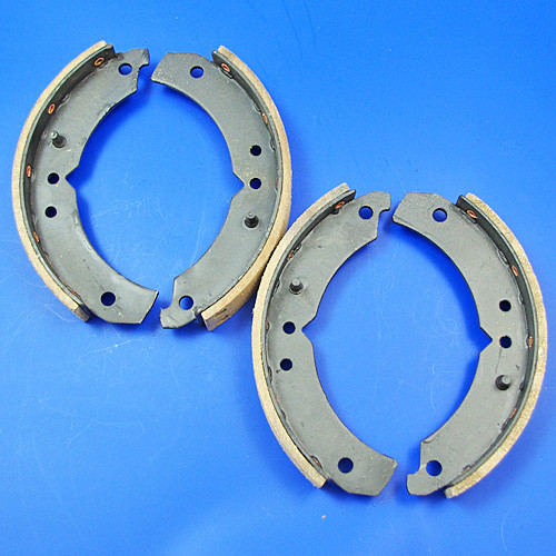 Front brake shoe set 8 inch