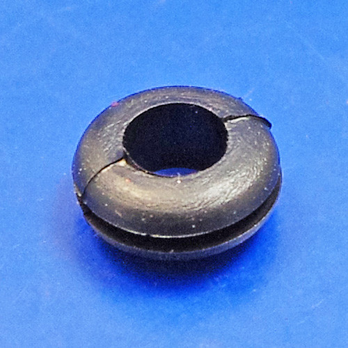 Rubber grommets WITH hole - 13mm panel hole - 100 pieces